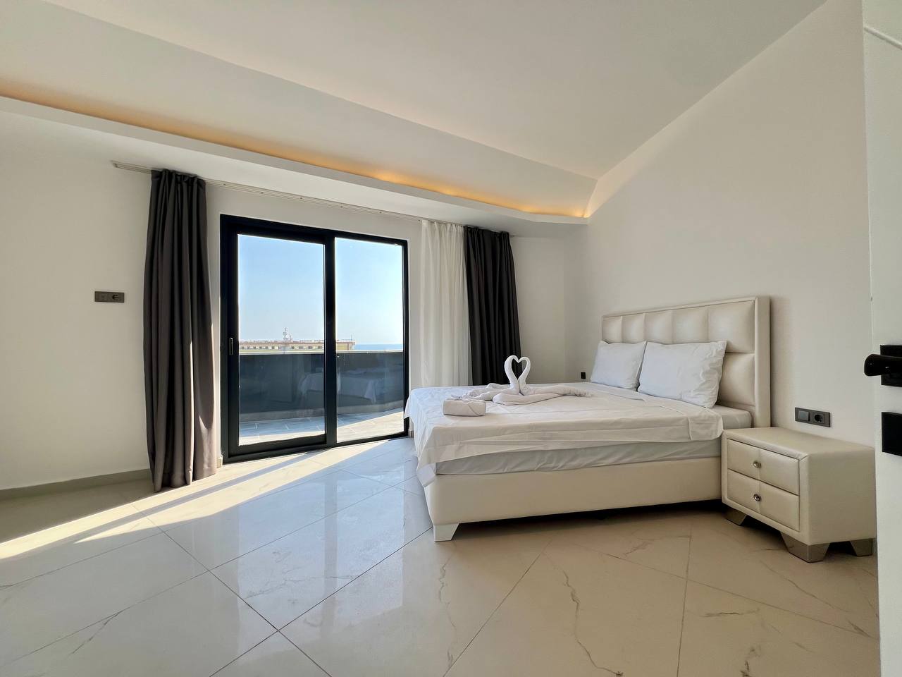 N°A29 - Salam Residence 2 - Magnificent 3 Bedroom Duplex, Sea View and Mosque!