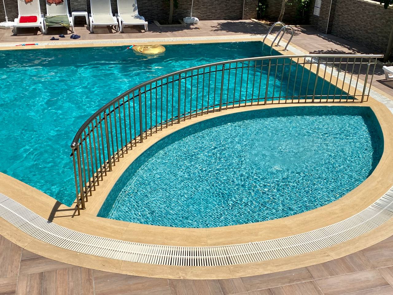 N°01 - Salam Résidence - Spacieux T2 pour 4 personnes - RDC Vue piscine | Décor design oriental